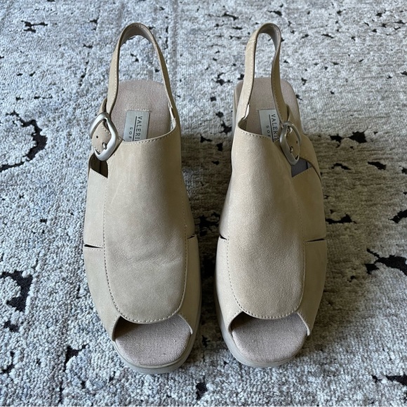 Valerie Steven’s Heels - Picture 2 of 6